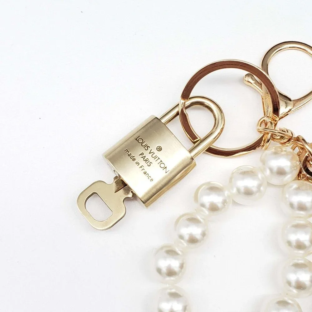 Authentic LV Gold Padlock & Key 🔑 Designer Bag Charm w/ Unbranded Keychain
